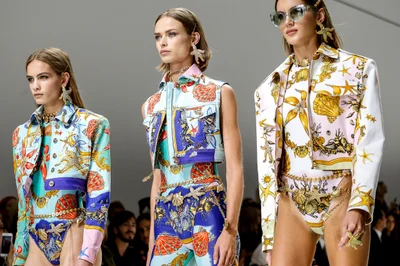 Look 19
